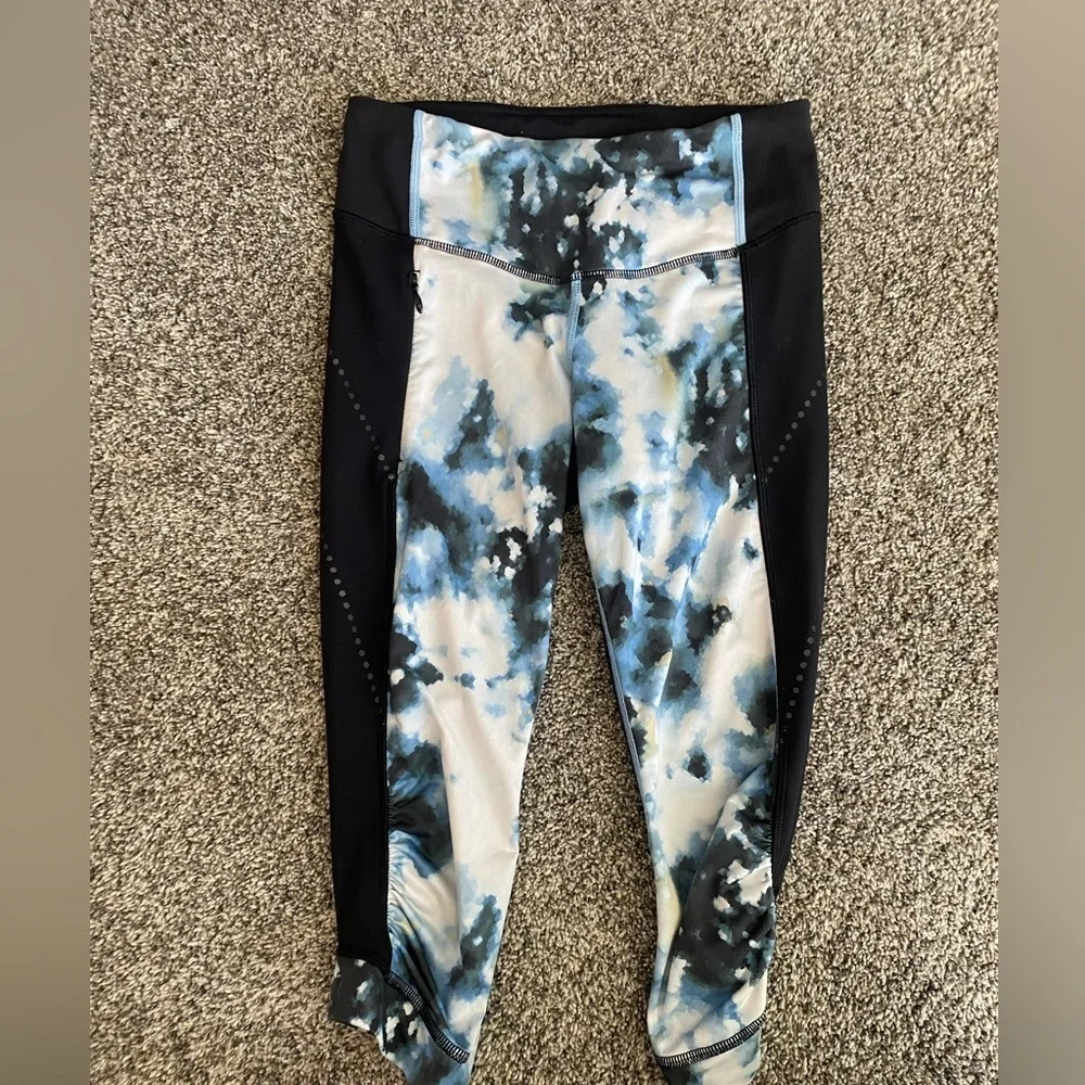Lululemon Black‎ Mini Blooming Pixie Aquamarine Stop At Nothing Crop Leggings 4